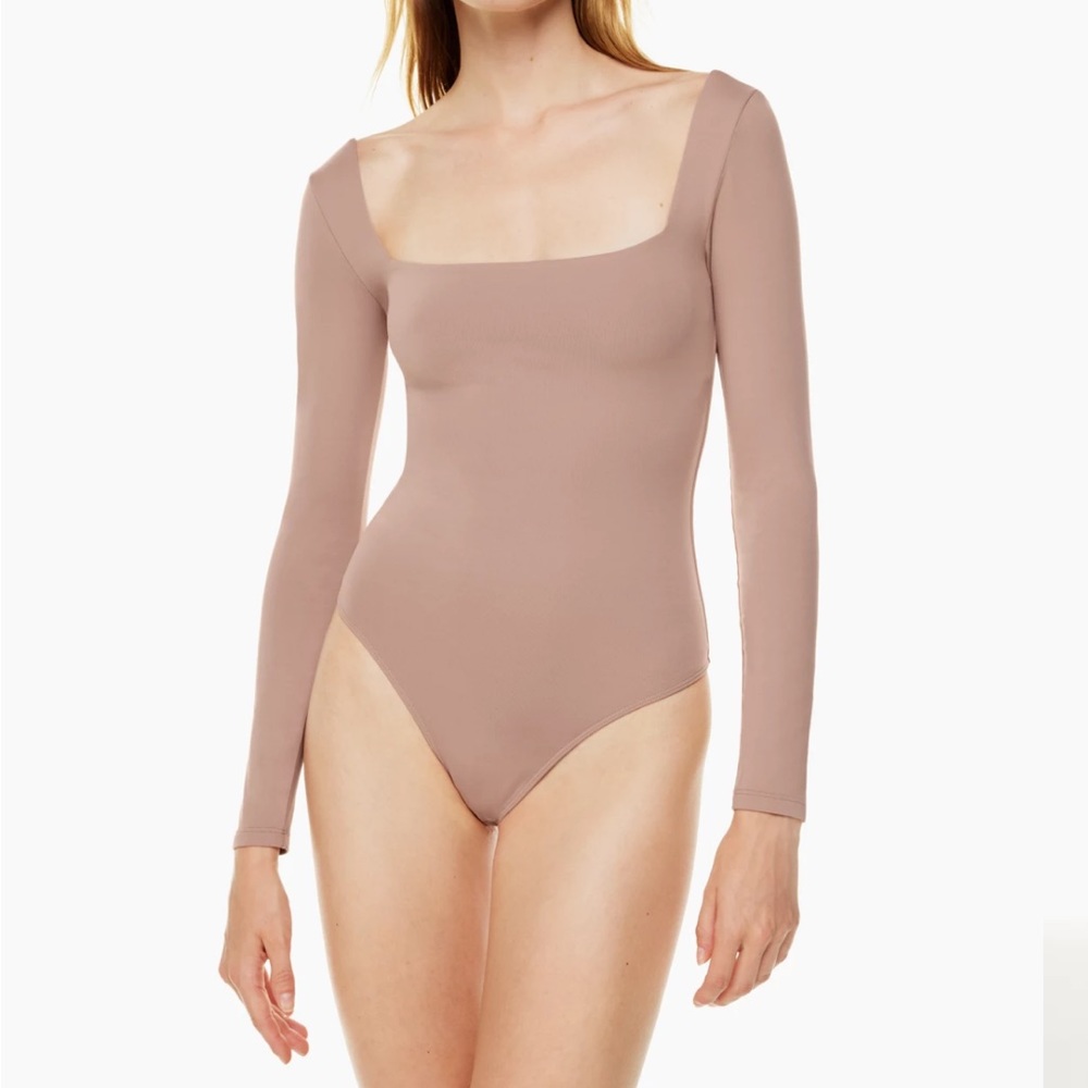 Babaton Contour Squareneck Longsleeve Bodysuit - ‘Toasty’